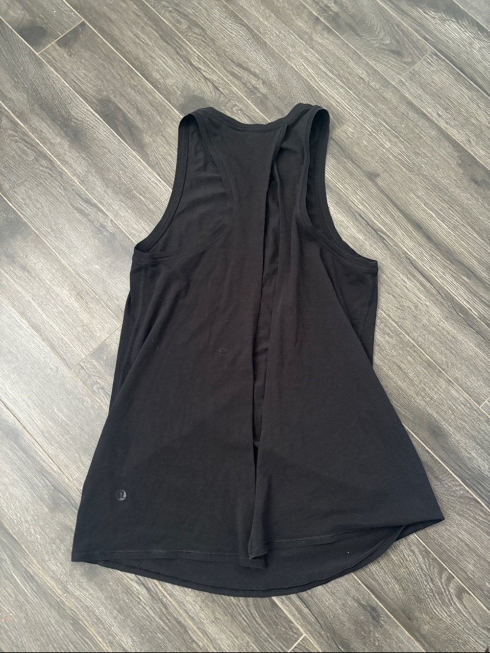 Lululemon tie back tanktop PTP 17”